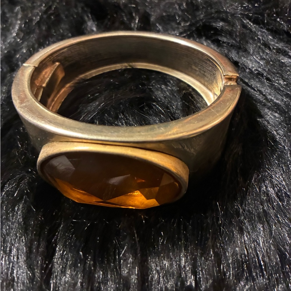 Gold Cuff Bracelet with Amber Gemstone - Picture 2 of 2
